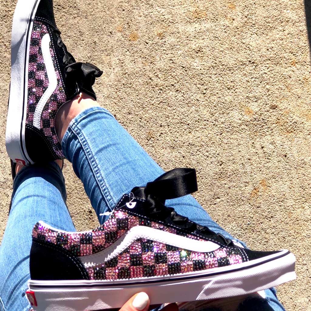 **Do You Like The Razzle Dazzle On These Womens Low Sk8 Low Vans Size 8**
